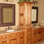 MAPLE VANITY WITH LINEN